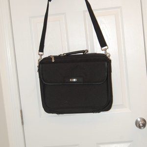 Targos Black Laptop Computer Case 16" x 13" x 4" Side W/ 37" Adjustable Strap